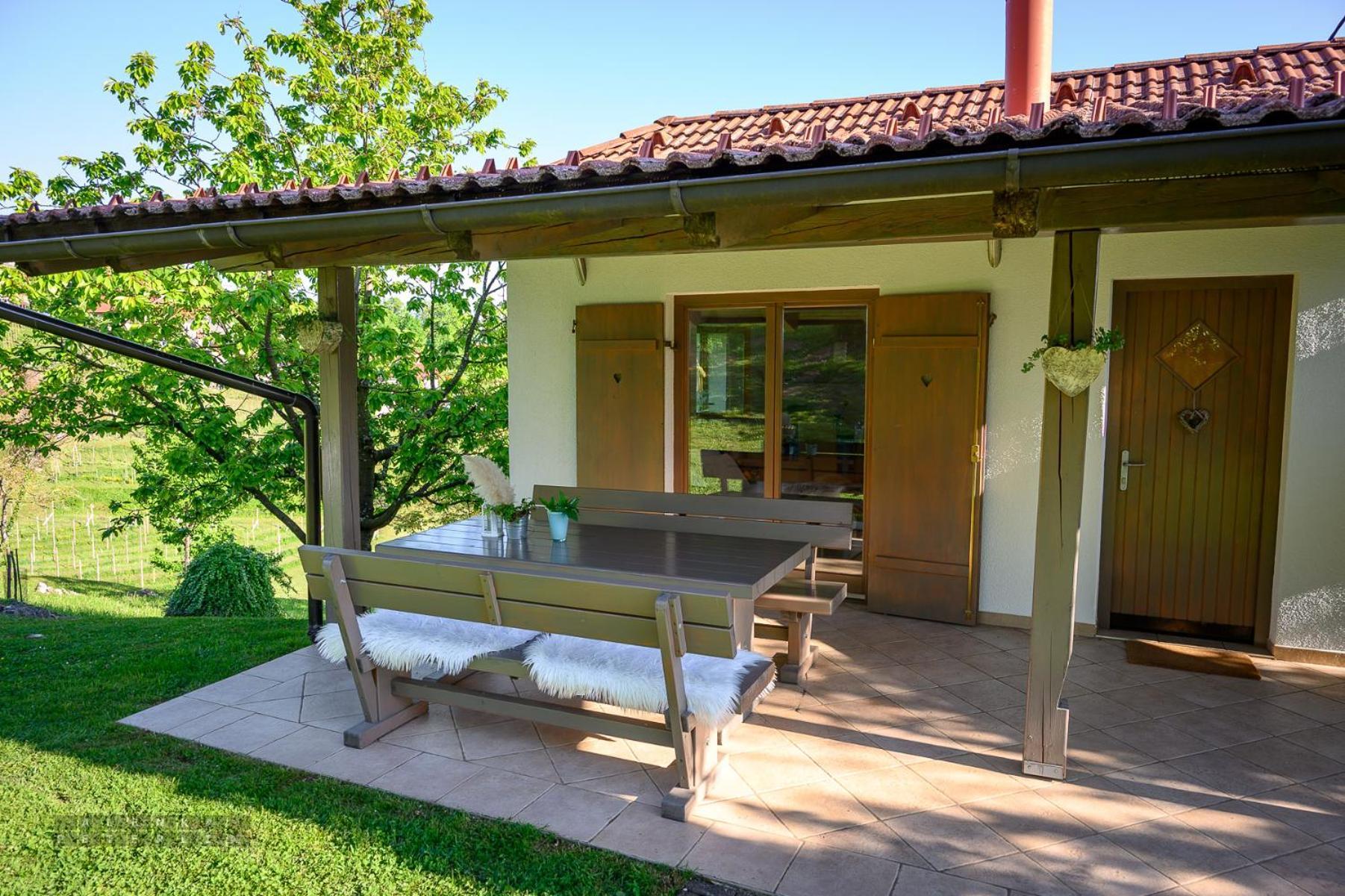 Vineyard Cottage Klemencic Novo Mesto Exterior foto